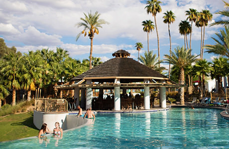WET Pool Bar Lake Havasu City - Spring Break