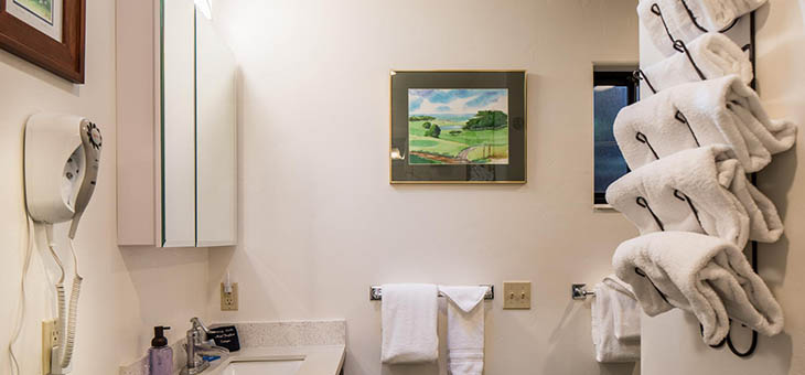 Image #8 about Two Bedroom Cottage One Bath