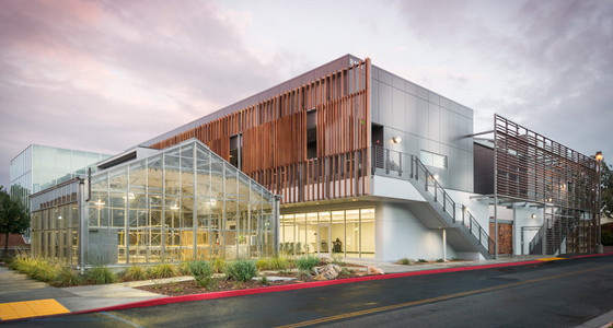 Irvine Valley College Life Sciences Building